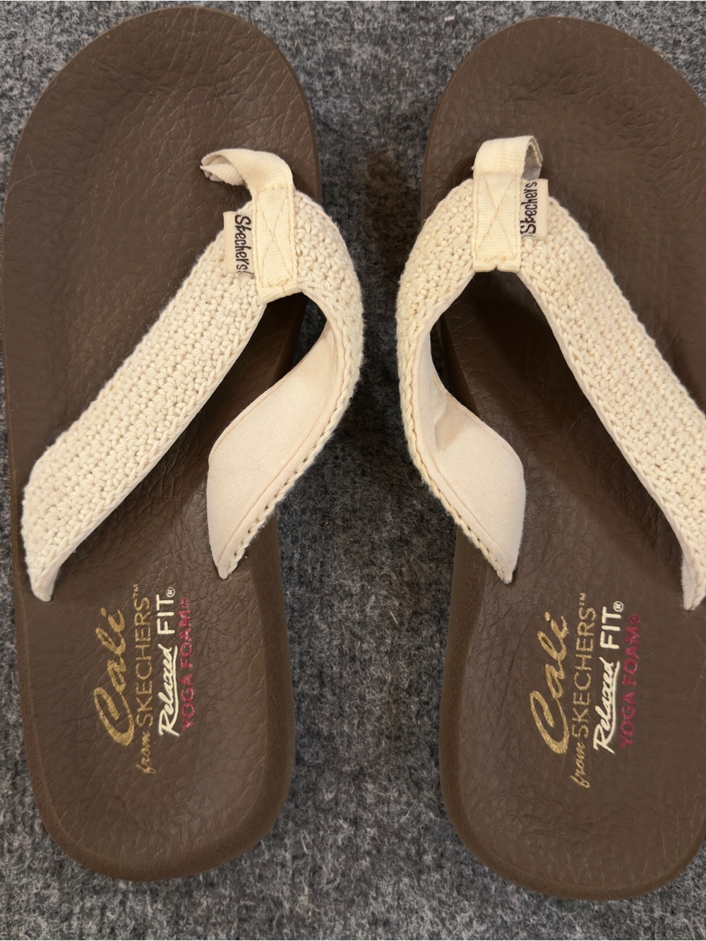 Skechers Cali Yogafoam Brown Footbed Cream Woven Strap Flip Flop Sandals Size 10